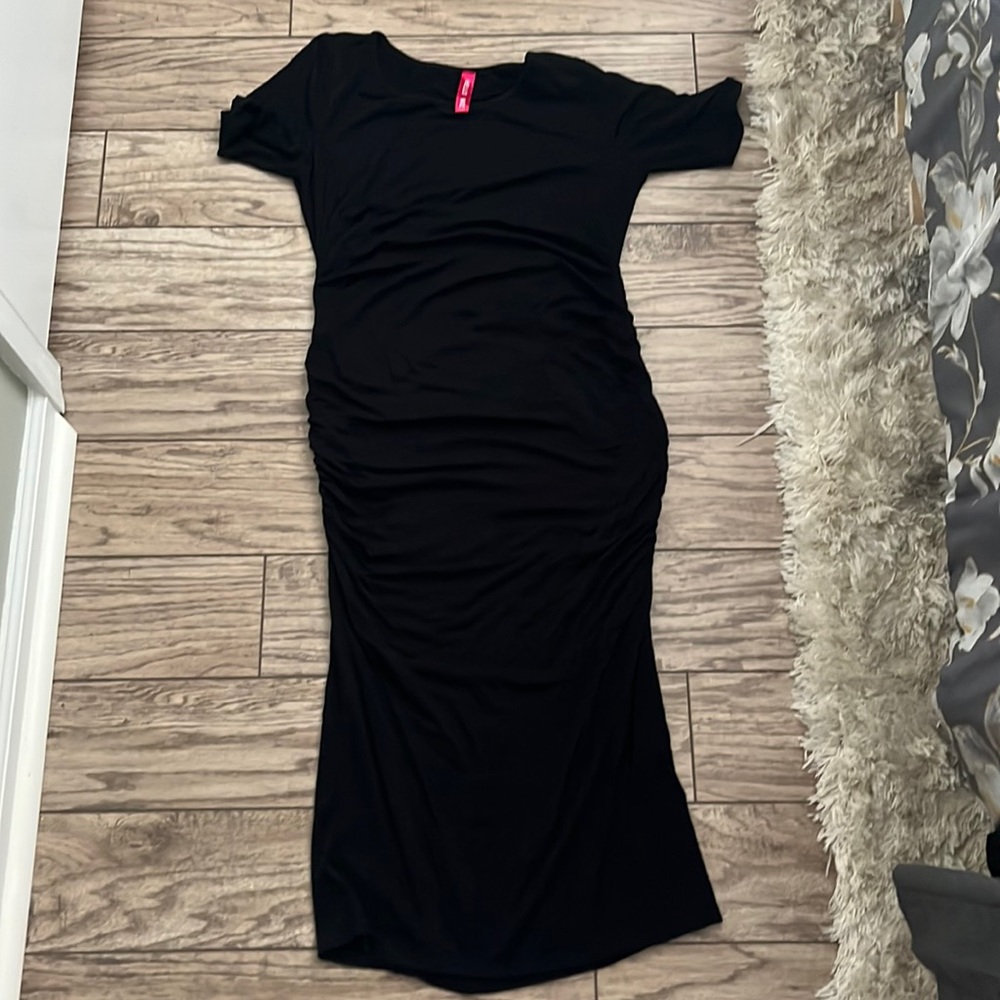 MIDI ruched short sleeve maternity dress